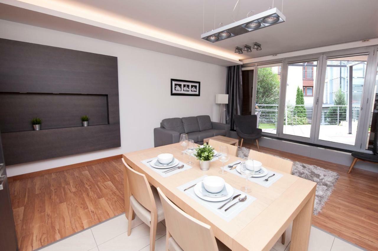 Apartament Zeta Lux ウストロン エクステリア 写真