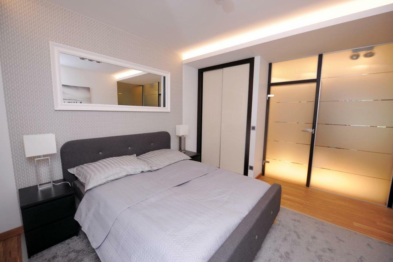 Apartament Zeta Lux ウストロン エクステリア 写真